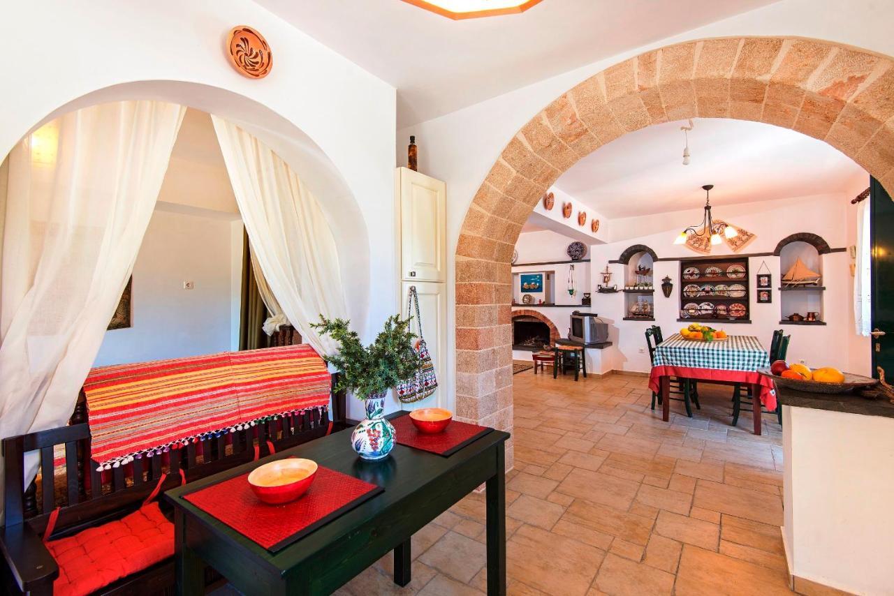 Villa Akti Lakhania Esterno foto
